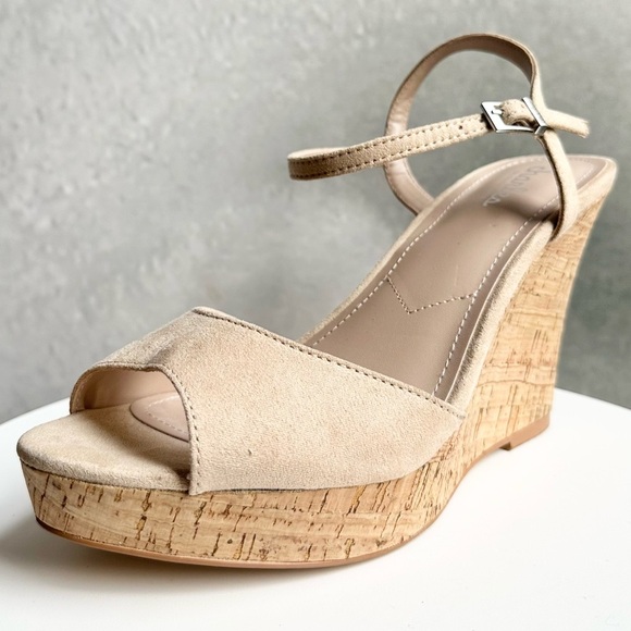 🌸CHARLES🌸 Lambert Wedge Sandals Size: 9.5M - Picture 5 of 14